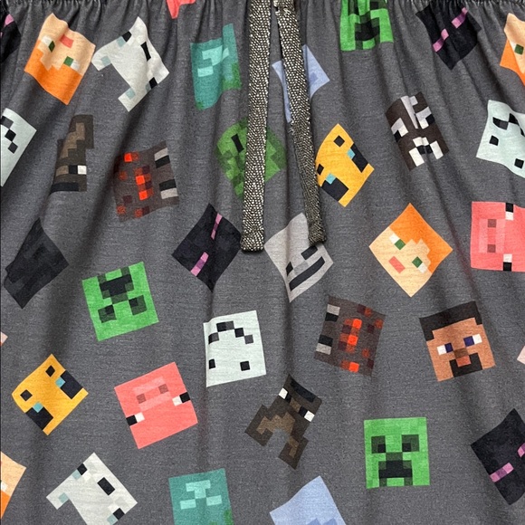 Minecraft Girls' Sequins Dress (9/10) - Picture 5 of 10